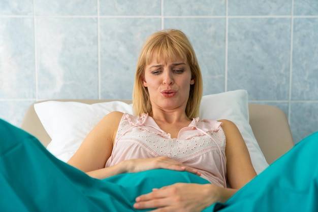 Poronienie przyczyny i objawy jak je rozpoznać?